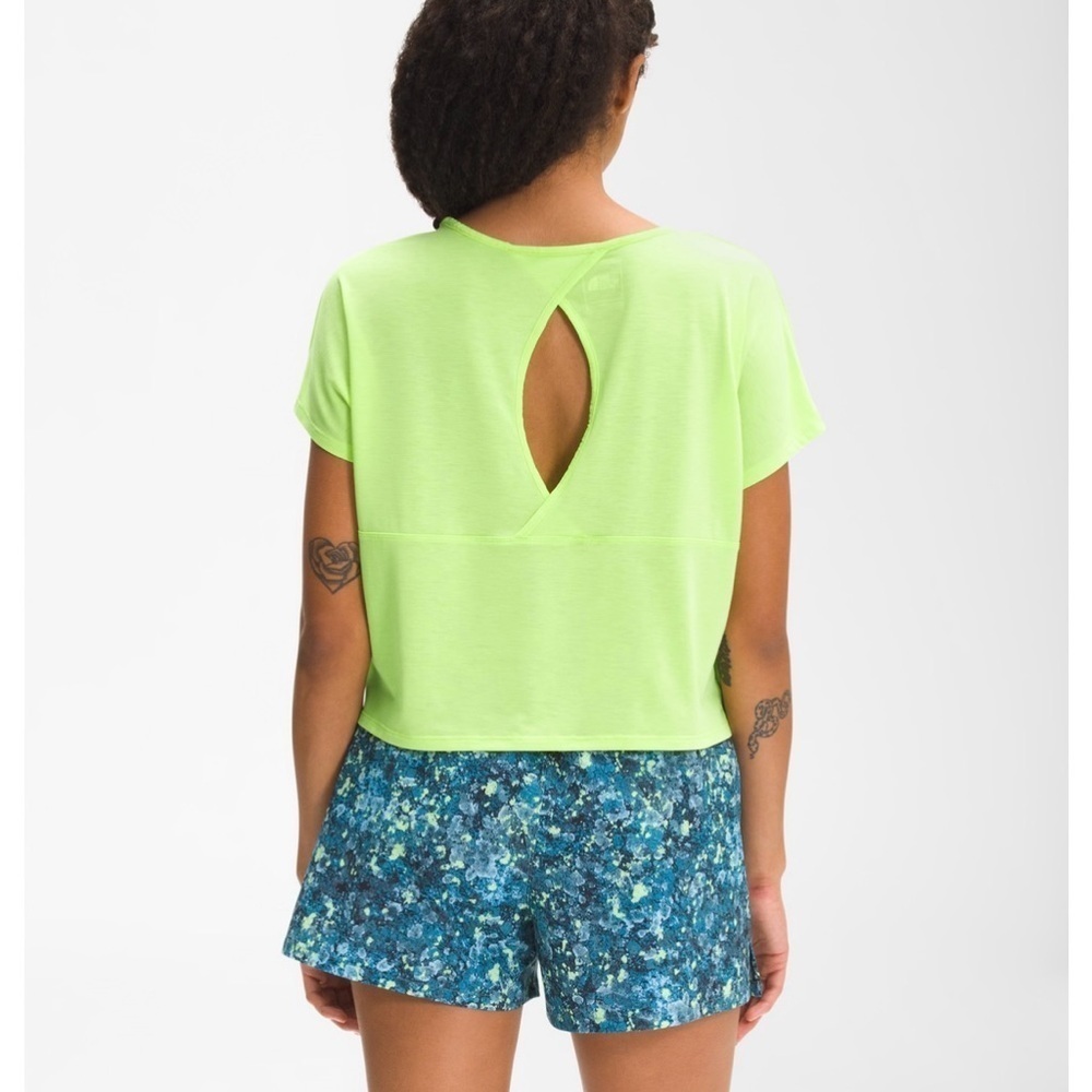 The North Face Womens Wander Crossback T-Shirt in Sharp Green Size S - Picture 2 of 6